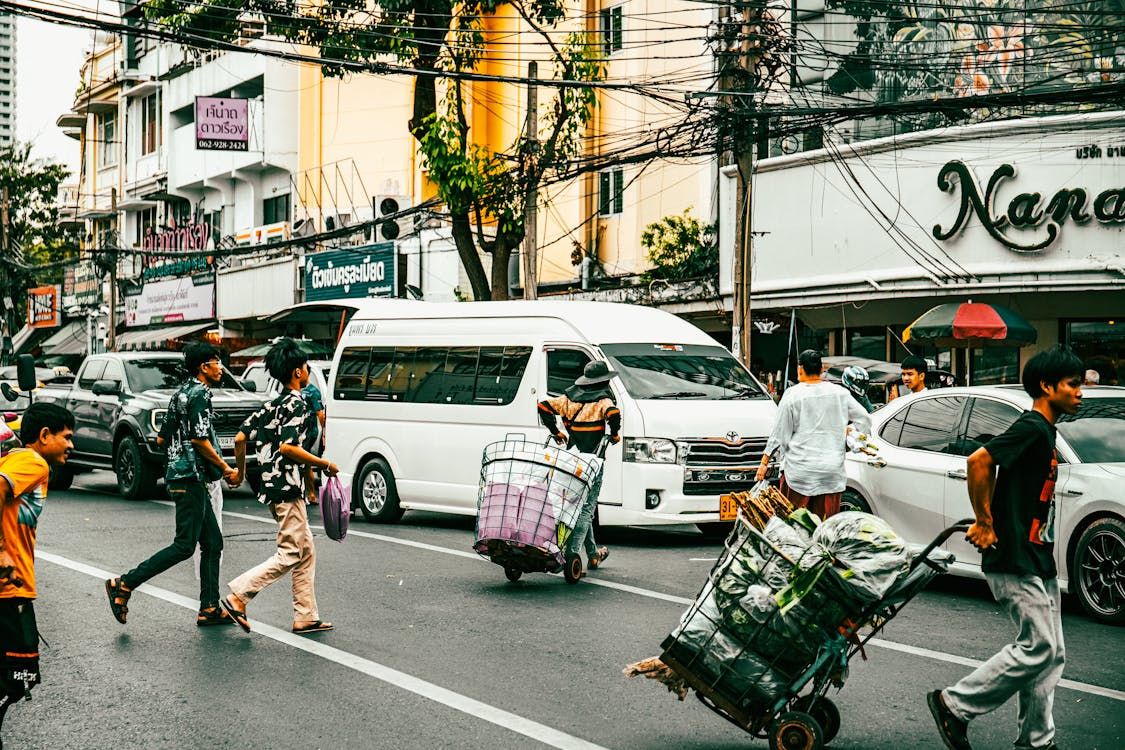 free_photo_of_busy_street_scene_in_bangkok_thailand_4ce44f3422